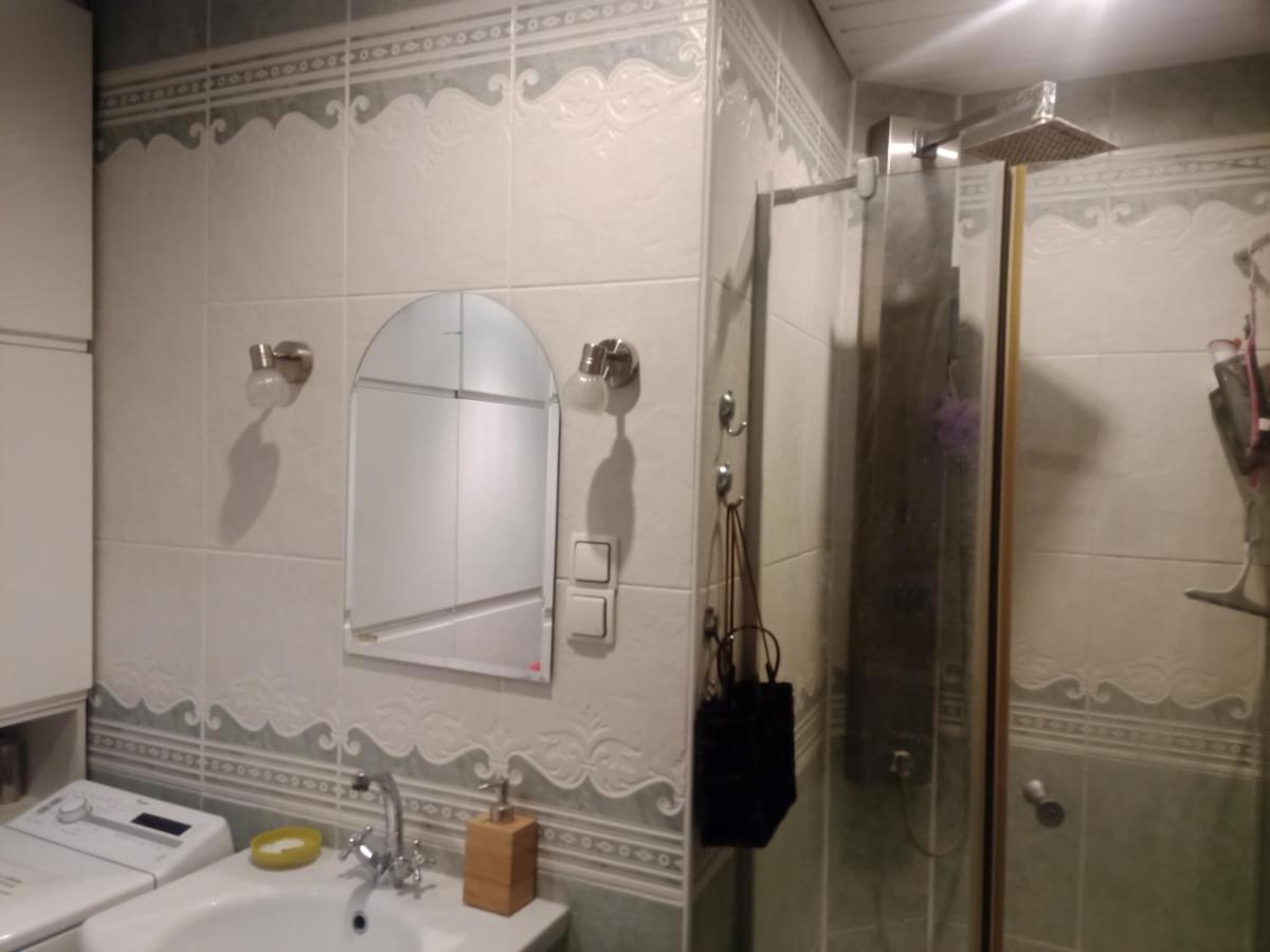 Pokoj W Domu Z Duzym Ogrodem Krakkó Kültér fotó